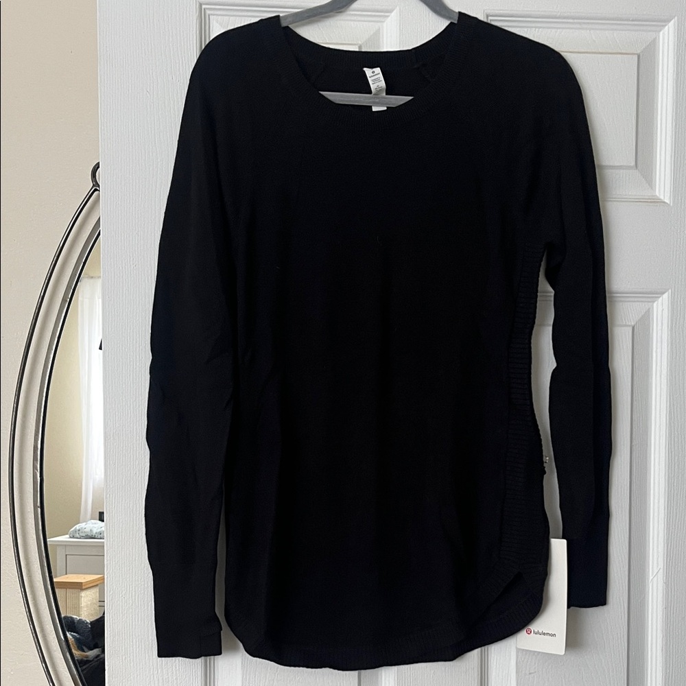 lululemon athletica Black Long-Sleeve Crew Pullover